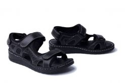 ARTIKER RELAKS 52C0288 czarny, sandały damskie. Czarne sandały Artiker Relaks, bez wzorów, ze skóry, bez obcasa, bez zapięcia. Za 209.90 zł.