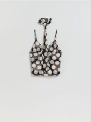 Bluzka z szalem - wielobarwny. Bluzki Reserved, l, bez wzorów, z dzianiny, bez kołnierzyka, bez ramiączek. Za 79.99 zł.