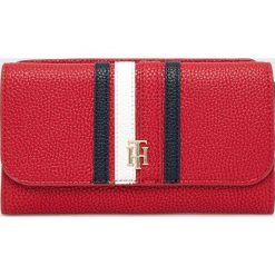 Tommy Hilfiger portfel damski kolor czerwony. Czerwone portfele Tommy Hilfiger, bez wzorów. Za 379.99 zł.