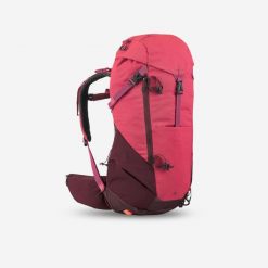 Plecak turystyczny Quechua MH500 20 litrów. Czerwone plecaki QUECHUA, bez wzorów, z tkaniny, bez dodatków. W wyprzedaży za 179.99 zł.