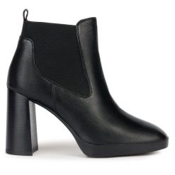 Botki Geox. Czarne botki Geox, bez wzorów, bez obcasa, na słupku, bez zapięcia. Za 399.99 zł.