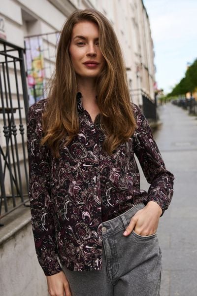 Koszula we wzór paisley burgundowa. Czerwone koszule MOODO, s, bez wzorów, z wiskozy, bez kołnierzyka, bez ramiączek. Za 89.99 zł.