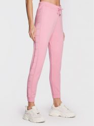Liu Jo Sport Spodnie dzianinowe TF2106 MA63M Różowy Regular Fit. Czerwone spodnie materiałowe Liu Jo Sport, bez wzorów, z dzianiny, sportowe. Za 589.99 zł.