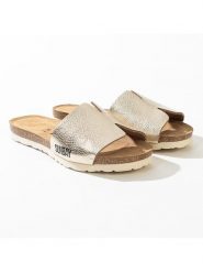 Sunbay Klapki "Djeelia" w kolorze złotym rozmiar: 39. Żółte klapki Sunbay, bez wzorów, klasyczne, z otwartym noskiem, bez obcasa, bez zapięcia. Za 144.95 zł.