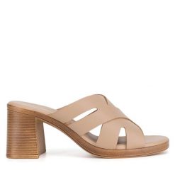 Klapki Lasocki. Brązowe klapki Lasocki, bez wzorów, bez obcasa, bez zapięcia. Za 179.99 zł.