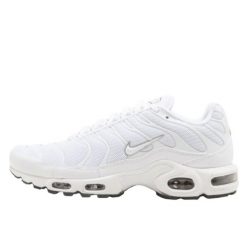 Buty do chodzenia damskie Nike Air Max Plus. Białe buty do biegania Nike, bez wzorów, z gumy, bez zapięcia, do biegania, nike air max. Za 1,009.97 zł.