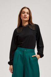 Bluzka ozdobną koronką. Bluzki MOODO, m, bez wzorów, z bawełny, bez kołnierzyka, bez ramiączek. W wyprzedaży za 44.99 zł.