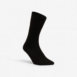 Skarpety siatkarskie Allsix VSK500 mid czarne. Czarne skarpetki ALLSIX, bez wzorów, z elastanu. Za 34.99 zł.