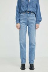 Wrangler jeansy Mom Straight Rhea damskie high waist. Niebieskie jeansy Wrangler, bez wzorów, z denimu, z podwyższonym stanem. Za 379.99 zł.