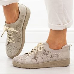 Beżowe sportowe buty damskie News 9952. Brązowe buty sportowe lifestyle NEWS, na lato, bez wzorów, z dresówki, casualowe, bez zapięcia. Za 129.00 zł.