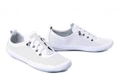 ARTIKER RELAKS 54C0831 biały, półbuty damskie. Białe półbuty wsuwane Artiker Relaks, na lato, bez wzorów, ze skóry, bez obcasa. Za 165.67 zł.