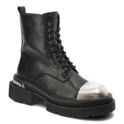Czarne Botki Goe Modne Obuwie Damskie. Czarne botki GOE, bez wzorów, z jeansu, eleganckie, bez obcasa, na obcasie, bez zapięcia. Za 419.00 zł.