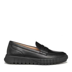 Półbuty Geox. Czarne półbuty wsuwane Geox, bez wzorów, bez obcasa, na płaskiej podeszwie. Za 449.99 zł.