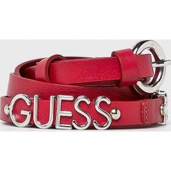 Guess Jeans - Pasek skórzany. Czerwone paski Guess Jeans, z aplikacjami, z jeansu. Za 279.90 zł.