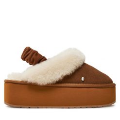 Kapcie EMU Australia. Brązowe kapcie Emu Australia, bez wzorów. Za 299.99 zł.