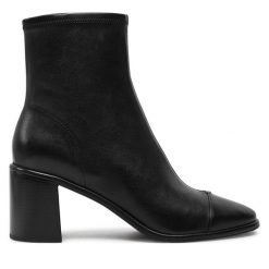 Botki Tory Burch. Czarne botki Tory Burch, bez wzorów, bez obcasa, na słupku, bez zapięcia. Za 1,459.00 zł.