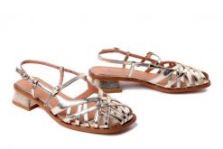 MACIEJKA K7532-25/00-1 złoty, sandały damskie. Żółte sandały Maciejka, bez wzorów, ze skóry, bez obcasa, na obcasie, bez zapięcia. Za 246.42 zł.