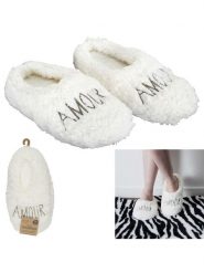 THE HOME DECO FACTORY Kapcie w kolorze kremowym rozmiar: onesize. Brązowe kapcie THE HOME DECO FACTORY, bez wzorów, z materiału. Za 32.49 zł.