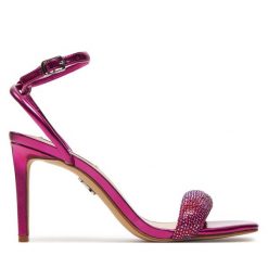 Sandały Steve Madden. Czerwone sandały Steve Madden, bez wzorów, bez obcasa, na szpilce, bez zapięcia. Za 549.99 zł.