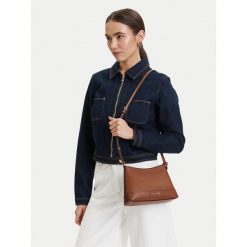 Torebka MICHAEL Michael Kors. Brązowe listonoszki MICHAEL Michael Kors, bez wzorów, bez dodatków. Za 949.99 zł.