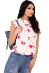 Biała Letnia Bluzka z Kwiatowym Motywem z Falbankami. Białe bluzki Merribel, l, bez wzorów, z materiału, bez kołnierzyka, bez ramiączek. Za 92.90 zł.