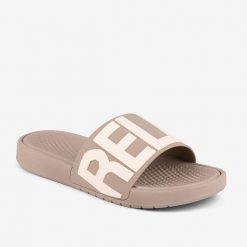 Klapki damskie Coqui Speedy. Brązowe klapki Coqui, bez wzorów, bez obcasa, na płaskiej podeszwie, bez zapięcia. Za 120.99 zł.