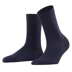 Skarpetki bawełniane damskie Falke Touch. Białe skarpetki Falke, bez wzorów, z bawełny. Za 119.50 zł.