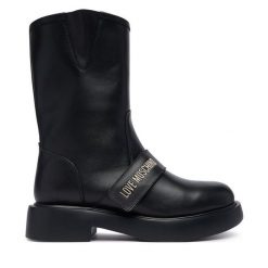 Botki LOVE MOSCHINO. Czarne botki Love Moschino, bez wzorów, bez obcasa, na płaskiej podeszwie, bez zapięcia. Za 1,299.00 zł.