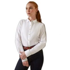 Bluzka damska z długim rękawem Ariat Muir. Białe bluzki Ariat, bez wzorów, klasyczne, bez kołnierzyka, bez ramiączek. Za 426.00 zł.