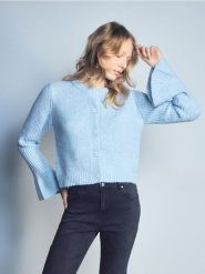 Kardigan z falbaną - jasnoniebieski. Niebieskie swetry Reserved, l, bez wzorów, z dzianiny, bez ramiączek. Za 119.99 zł.