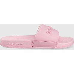 Juicy Couture klapki damskie kolor różowy. Czerwone klapki Juicy Couture, bez wzorów, z materiału, bez obcasa, na płaskiej podeszwie, bez zapięcia. Za 209.99 zł.