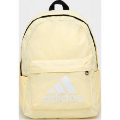 Adidas plecak kolor żółty duży z nadrukiem. Żółte plecaki adidas, bez wzorów, z materiału, do ręki, z nadrukiem, bez dodatków. W wyprzedaży za 93.99 zł.
