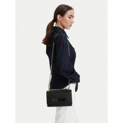 Torebka Just Cavalli. Czarne kopertówki Just Cavalli, bez wzorów, wizytowe, bez dodatków. Za 816.99 zł.