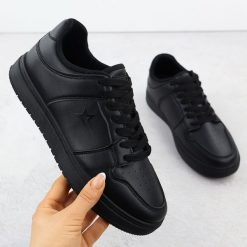 Półbuty sportowe czarne Big Star RR274A242. Czarne buty sportowe lifestyle BIG STAR, bez wzorów, ze skóry ekologicznej, retro, bez zapięcia. Za 99.00 zł.