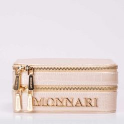 Etui na biżuterię kosmetyczka Monnari z lusterkiem perłowe. Białe torebki klasyczne Inna, bez wzorów, eleganckie, matowe, bez dodatków. W wyprzedaży za 159.99 zł.