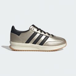 Buty Run 70S 2.0. Białe buty treningowe adidas, bez wzorów, bez zapięcia. Za 299.00 zł.