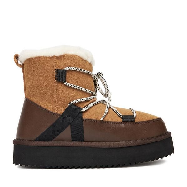 Śniegowce DeeZee. Brązowe śniegowce DeeZee, bez wzorów, bez zapięcia. Za 299.99 zł.