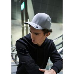 Czapka Flexfit delta Adjustable. Szare czapki z daszkiem FLEXFIT, bez wzorów. Za 166.00 zł.