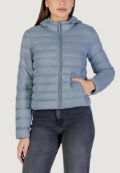 Kurtka puchowa Kobieta ONLY ONLTAHIA LW QUILTED HOOD JKT NOOS OTW. Niebieskie kurtki ONLY, na zimę, m, bez wzorów, z nylonu, sportowe, z kapturem. Za 226.35 zł.