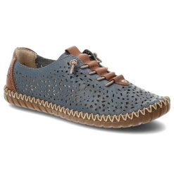 Półbuty damskie Rieker, ze skóry naturalnej z ażurową cholewką i elastyczną lekką podeszwą, niebieskie, M2856-12. Niebieskie półbuty wsuwane Rieker, w ażurowe wzory, ze skóry, bez obcasa, na płaskiej podeszwie. Za 329.00 zł.
