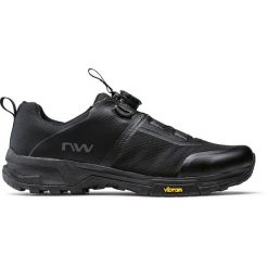 Buty Northwave Crossland Plus. Czarne buty trekkingowe Northwave, bez zapięcia. W wyprzedaży za 510.00 zł.