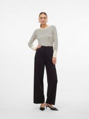 Vero Moda Sweter w kolorze czarno-kremowym rozmiar: XL. Czarne swetry Vero Moda, xl, bez wzorów, z włókna, bez ramiączek. Za 66.00 zł.