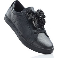 Sneakersy bonprix czarny. Buty sportowe lifestyle marki Mohito. Za 79.99 zł.
