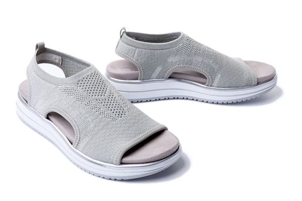 RIEKER REMONTE D1J52-52 green, sandały damskie. Zielone sandały Rieker Remonte, bez wzorów, bez obcasa, na koturnie, bez zapięcia. Za 329.90 zł.