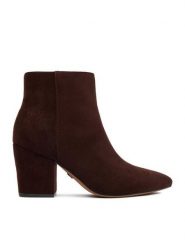 Nine West Botki CEO-ZAKIA-01 Brązowy ciemny. Brązowe botki Nine West, bez wzorów, z materiału, bez obcasa, na słupku, bez zapięcia. Za 269.99 zł.