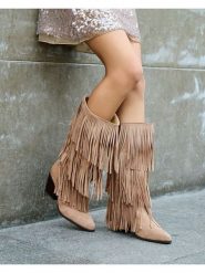 Bellucci Botki w kolorze beżowym na obcasie rozmiar: 38. Brązowe botki Bellucci, bez wzorów, eleganckie, bez obcasa, na obcasie, bez zapięcia. Za 198.95 zł.