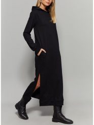 Milan Kiss Sukienka w kolorze czarnym rozmiar: M. Czarne sukienki Milan Kiss, na co dzień, m, bez wzorów, bez kołnierzyka, bez ramiączek, maxi, proste. Za 165.99 zł.