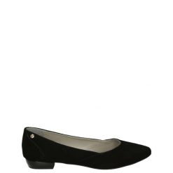 ZAMSZOWE BALERINY 460 CAMOSCI NERO. Baleriny Venezia, bez wzorów, ze skóry, bez obcasa, bez zapięcia. Za 151.00 zł.