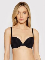 Chantelle Biustonosz push-up Essential C15G20 Czarny. Czarne biustonosze Chantelle, bez wzorów, z syntetyku. Za 379.99 zł.