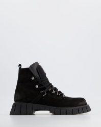 SPORTOWE BOTKI G558320 BLACK. Czarne botki Venezia, bez wzorów, z nubiku, sportowe, bez obcasa, bez zapięcia. Za 249.00 zł.